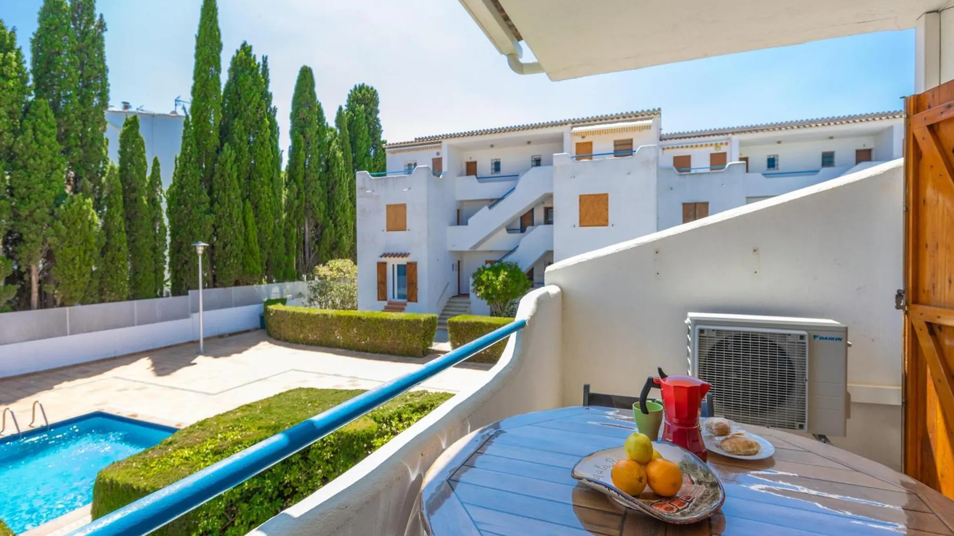 Apartamento Familiar Con Piscina, Terraza Y Wifi, A 450M De La Playa De Riells, Torroella De Montgri - Es-325-20 Spanje