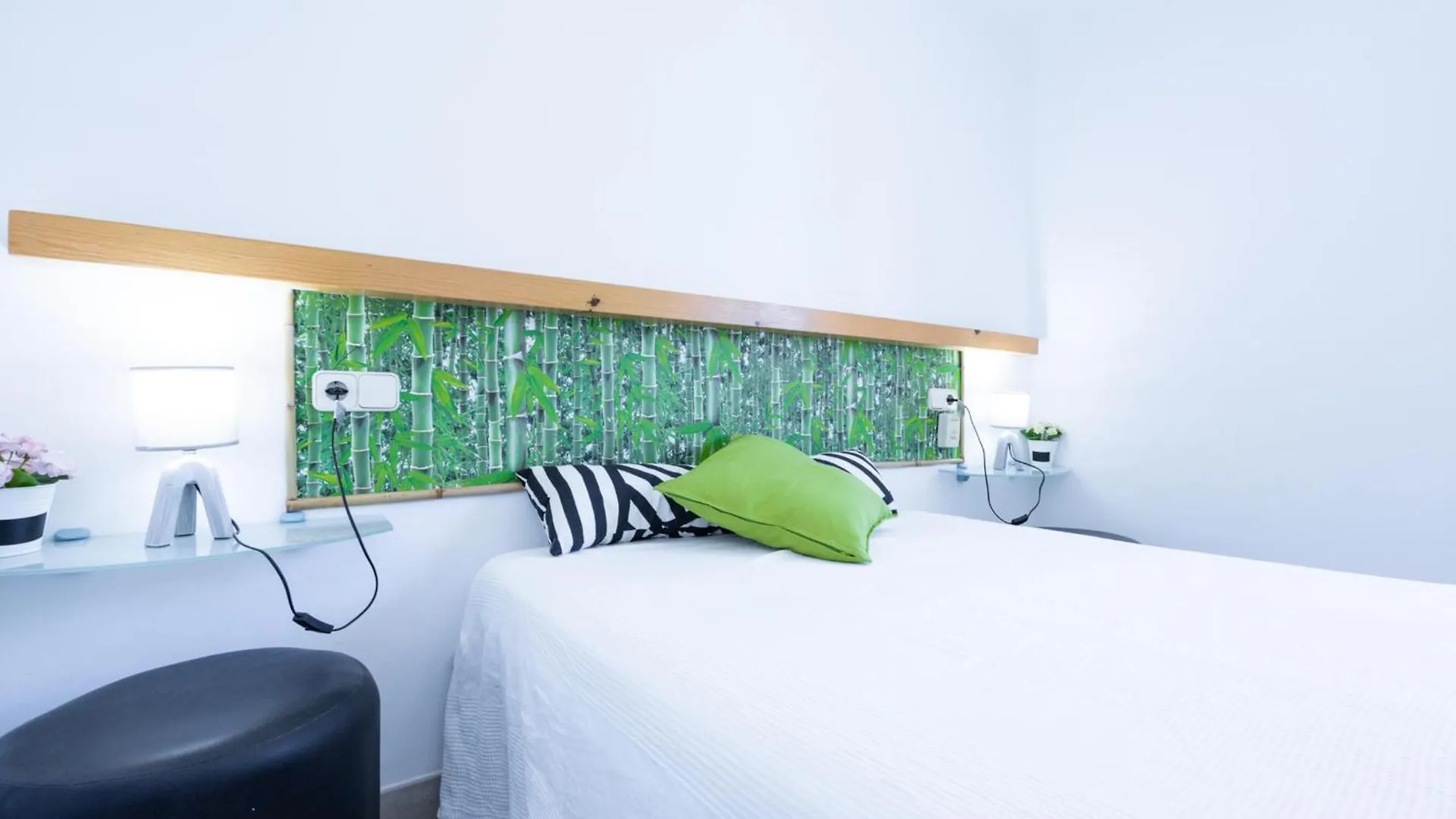 Apartamento Familiar Con Piscina, Terraza Y Wifi, A 450M De La Playa De Riells, Torroella De Montgri - Es-325-20